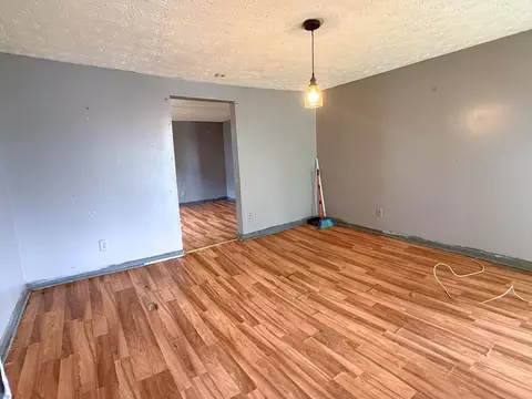 Living - 314 W 16th St, Corbin, KY 40701 photo 5 of 5