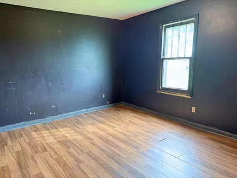 Bedroom - 314 W 16th St, Corbin, KY 40701 photo 5 of 7