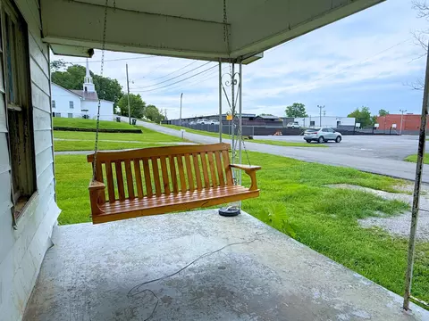Exterior - 314 W 16th St, Corbin, KY 40701 photo 6 of 9