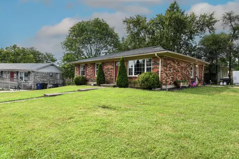 3768 Niagara Dr, Lexington, KY 40517