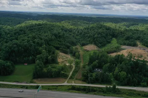 9999 Ky 1653 Quillen Chapel Rd, Campton, KY 41301