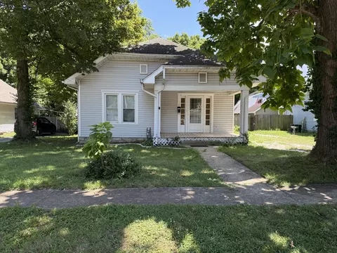 106 Woodford Dr, Lexington, KY 40504