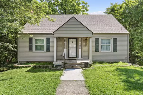 117 Elkhorn Dr, Frankfort, KY 40601