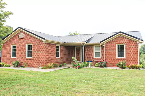 204 Goldenhead Dr, Berea, KY 40403