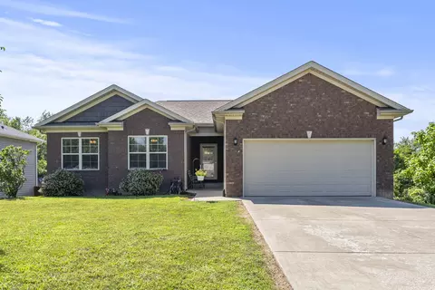 155 Oak Dr, Eminence, KY 40019