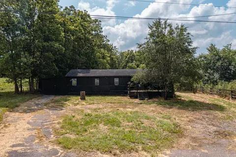 1440 Millersburg Rd, Paris, KY 40361