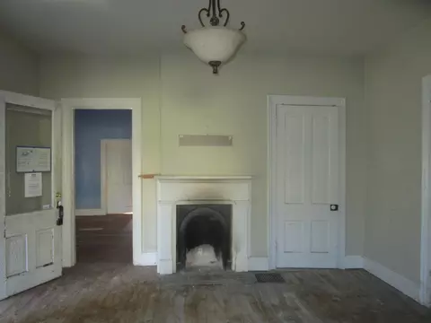 218 W Maple Ave, Lancaster, KY 40444 photo 3