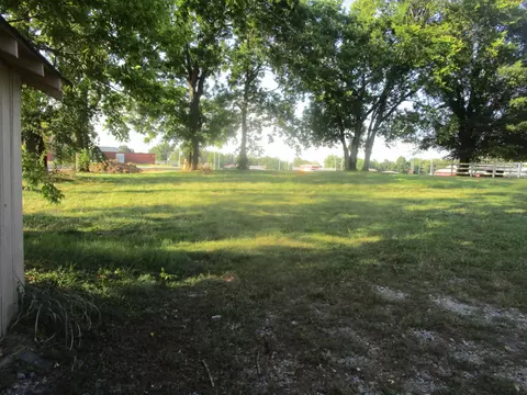 218 W Maple Ave, Lancaster, KY 40444 photo 24