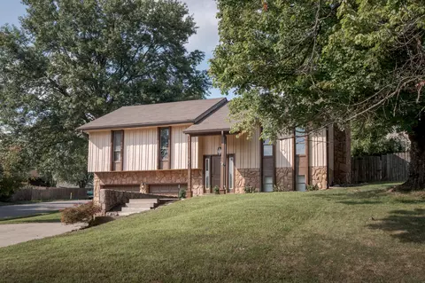 501 Southwind Ter, Lexington, KY 40517