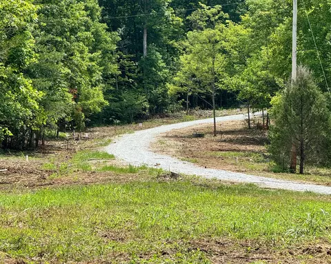 11 Genes Rd, Somerset, KY 42503