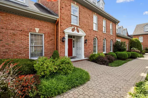 6 Charleston Greene # A, Danville, KY 40422
