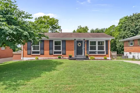688 Kingston Rd, Lexington, KY 40505