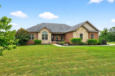 490 Chrisman Oaks Trl, Nicholasville, KY 40356