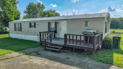 143 Ogg Ln, Berea, KY 40403