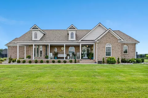 477 Opossum Kingdom Rd, Berea, KY 40403