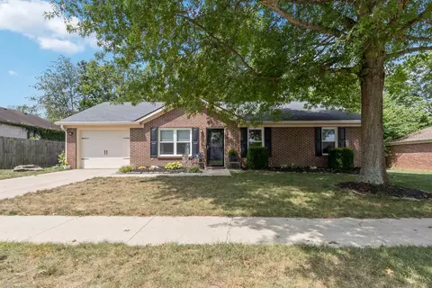 203 Wildwood Ln, Wilmore, KY 40390