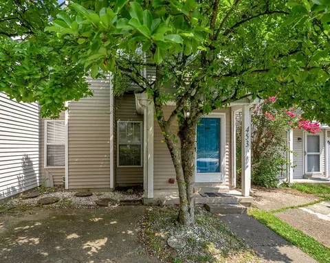 453 Windfield Pl, Lexington, KY 40517