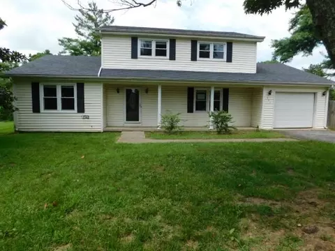 301 Palomino Dr, Harrodsburg, KY 40330