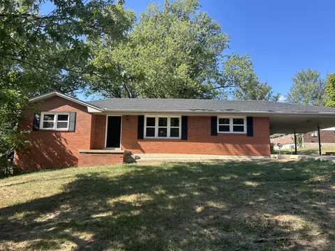 Exterior - 505 E 3rd St, Perryville, KY 40468 photo 2 of 5