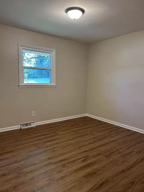 Bedroom - 505 E 3rd St, Perryville, KY 40468 photo 1 of 4