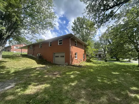 Exterior - 505 E 3rd St, Perryville, KY 40468 photo 4 of 5