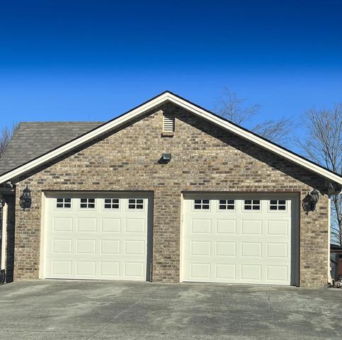210 Cabin Creek Rd, Winchester, KY 40391