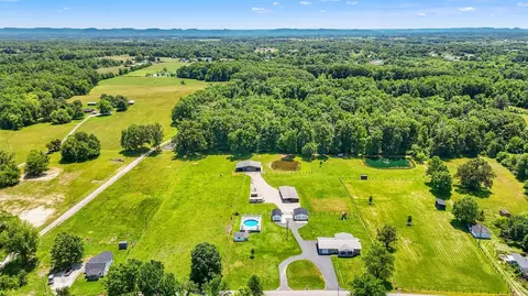 250 Flint Rd, Waco, KY 40385