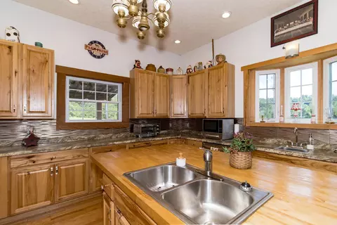 1522 Johnson Fork Rd, Campton, KY 41301 photo 7