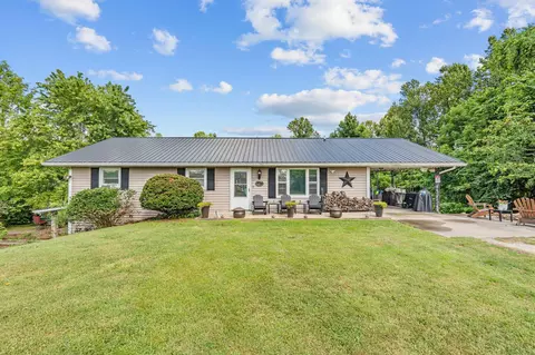 13 Lairson Rd, Campton, KY 41301