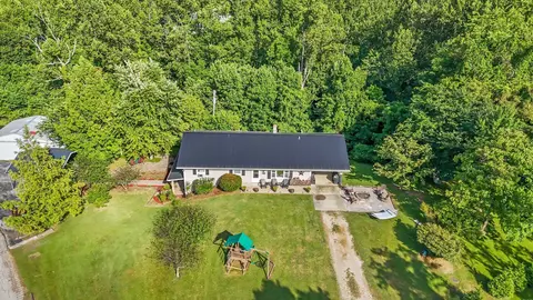 Exterior - 13 Lairson Rd, Campton, KY 41301 photo 9 of 13