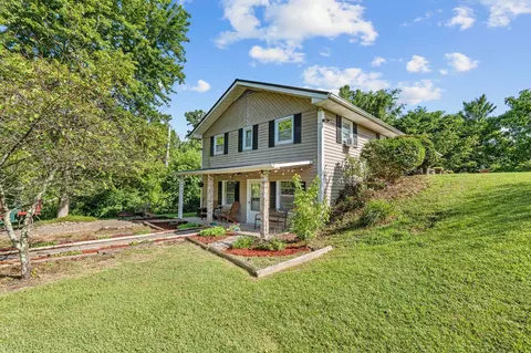 Exterior - 13 Lairson Rd, Campton, KY 41301 photo 5 of 13