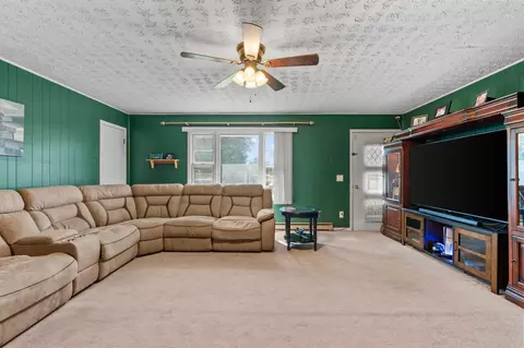 Living - 13 Lairson Rd, Campton, KY 41301 photo 1 of 4