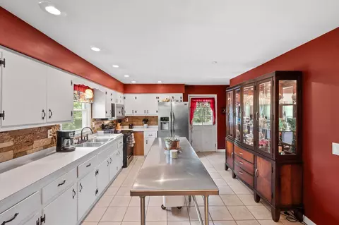 Kitchen - 13 Lairson Rd, Campton, KY 41301 photo 1 of 7