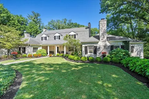 1867 Parkers Mill Rd, Lexington, KY 40504