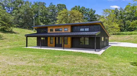 777 Glencairn Rd, Rogers, KY 41365