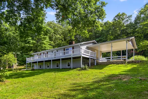 301 Herrington Haven Rd, Lancaster, KY 40444