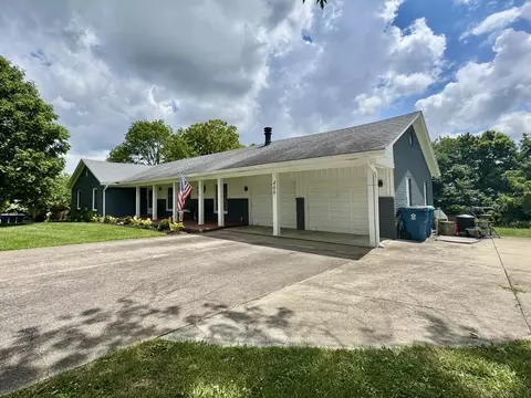 408 Twinbrook Dr, Danville, KY 40422