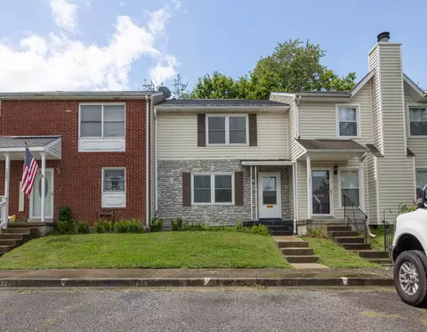 1229 Arlington Dr, Paris, KY 40361