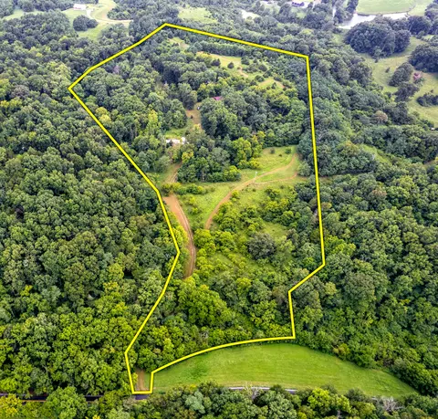 2176 Alton Station Rd, Lawrenceburg, KY 40342