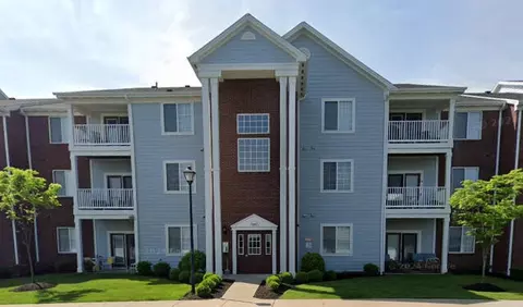 12202 Redspire Dr, Louisville, KY 40299