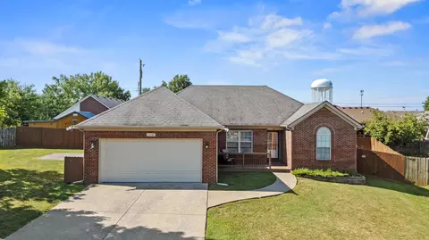 112 Denton Ct, Nicholasville, KY 40356