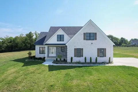 1004 Cade Ct, Wilmore, KY 40390