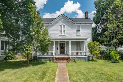 256 W 2nd St, Paris, KY 40361