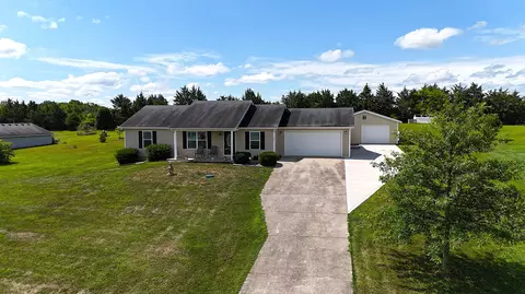 164 Crossing View Dr, Berea, KY 40403 photo 2