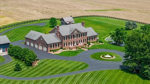 5045 Van Meter Rd, Winchester, KY 40391