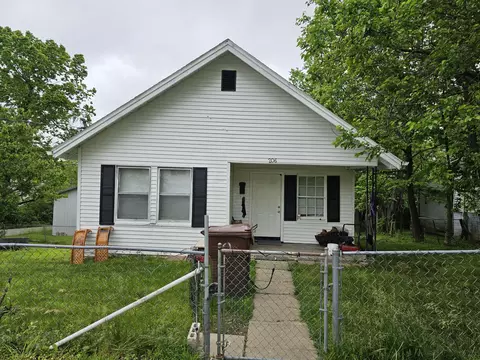 206 Chaplin Ave, Winchester, KY 40391