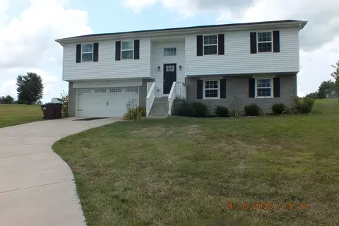 118 Meadow View Dr, Lancaster, KY 40444