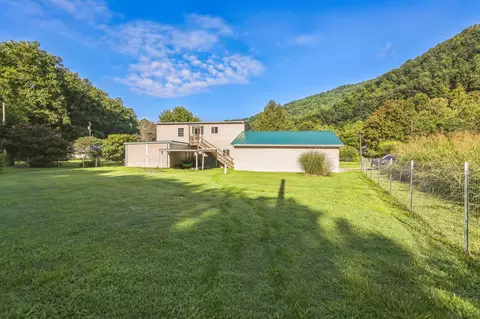 Exterior - 549 Kildav Loop Rd, Evarts, KY 40828 photo 2 of 3