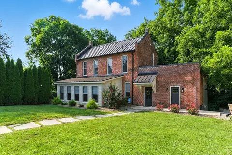 311 W Third St, Frankfort, KY 40601