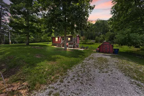 Exterior - 15 Spring Dr, Burnside, KY 42519 photo 2 of 2